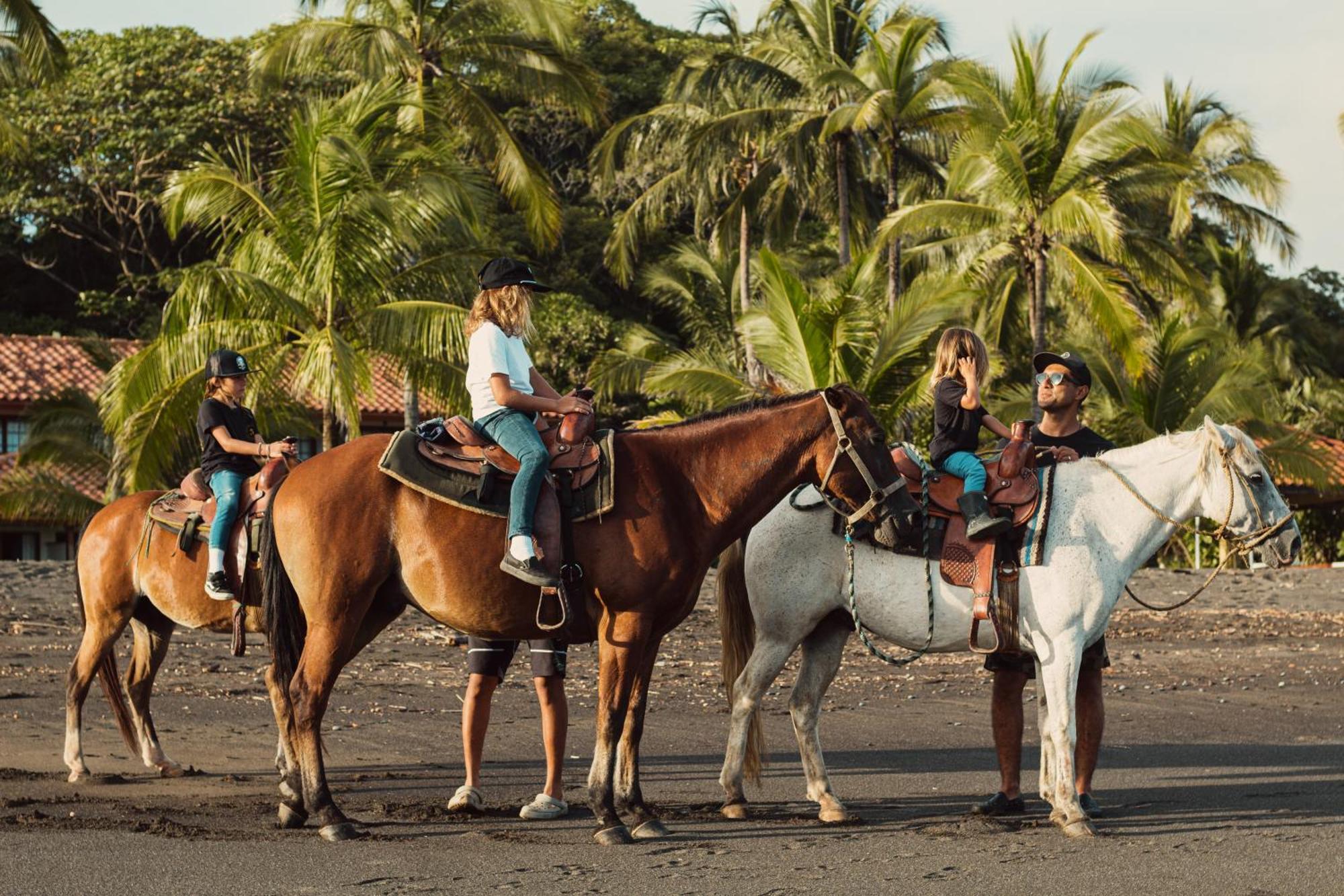 Hotel Playa カンブタル エクステリア 写真